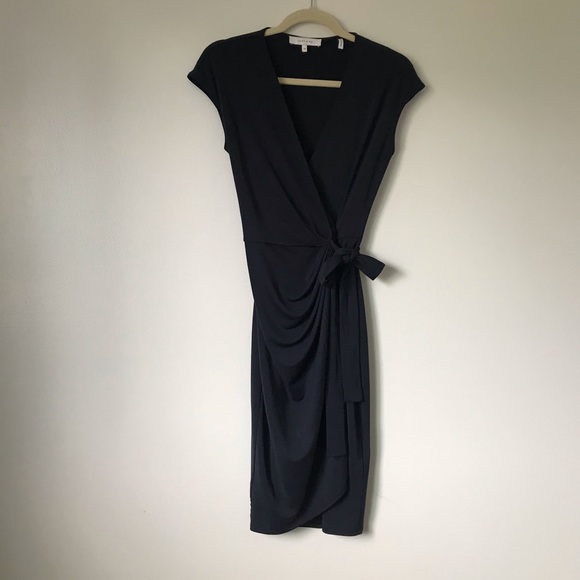 Lark & Ro Cap Sleeve Wrap Dress in Navy XS - Picture 2 of 4